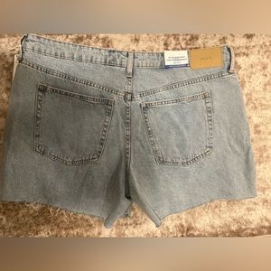H&M 90s Low Rise Denim Shorts | NWT Size 18